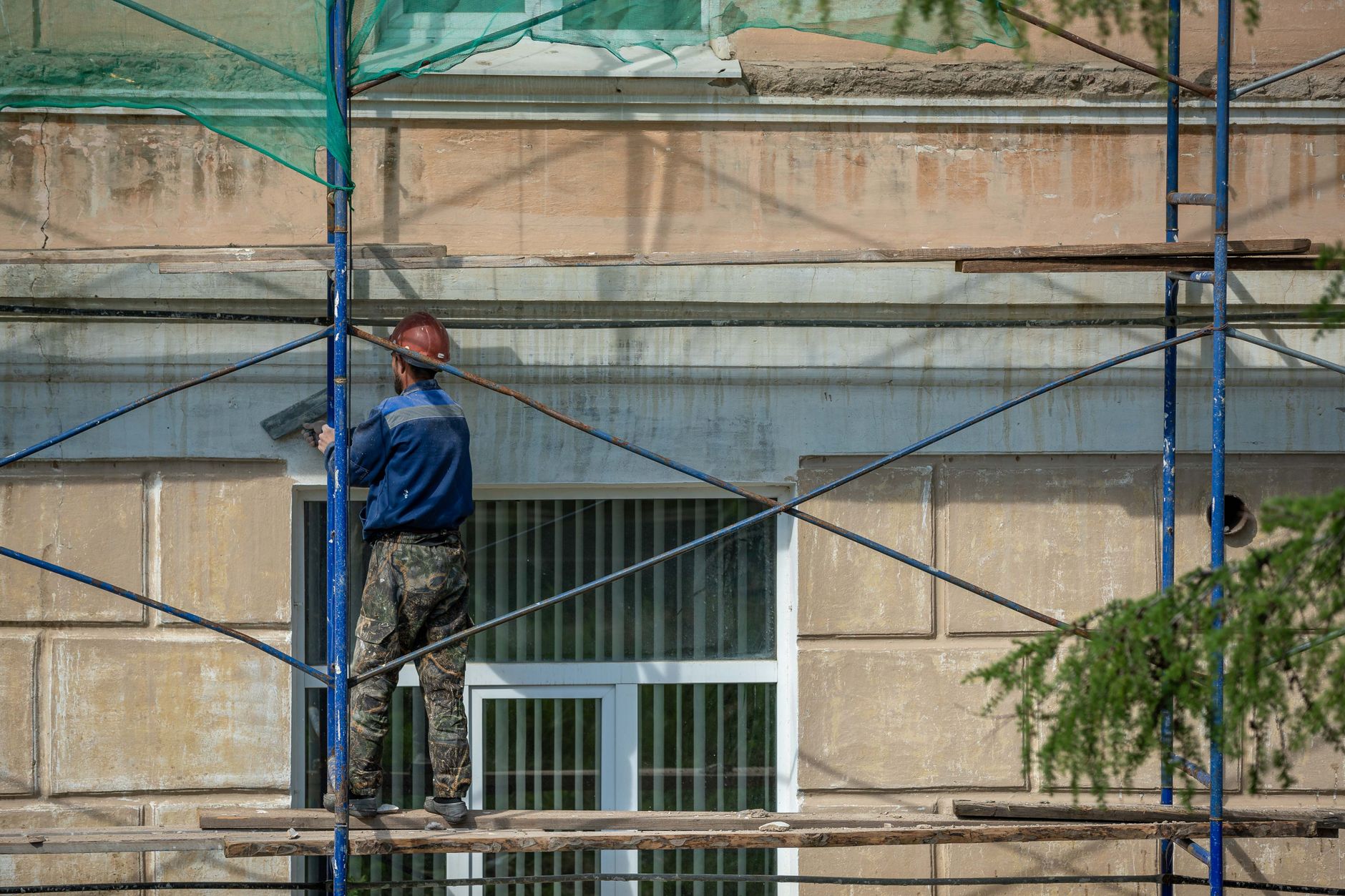 Loft in zona San Frediano: pareti rasate e ciclo a velatura su 120 m²